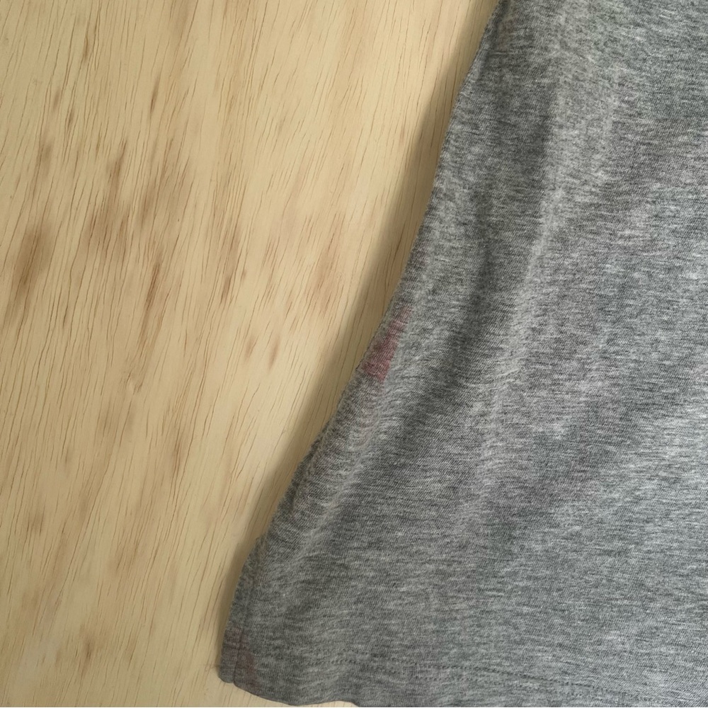 Gray PINK T- Shirt with Gold leaf design - Picture 5 of 6